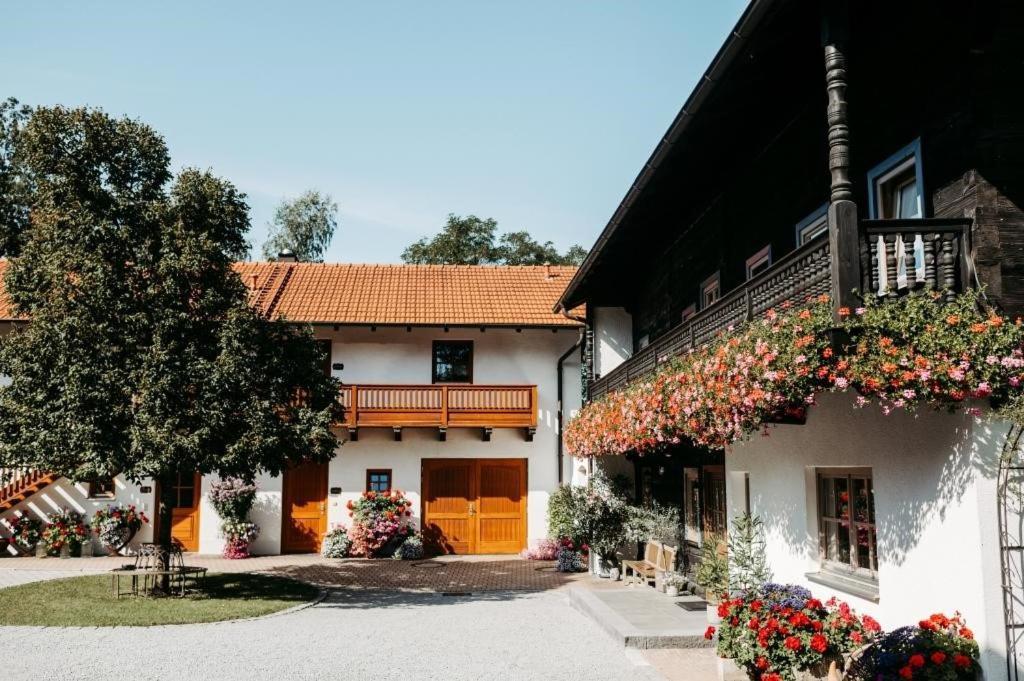 Ferienwohnung Stuiber Haarbach ภายนอก รูปภาพ